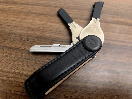 『Orbitkey Key Organiser レビュー』シンプル・おしゃれ・機能的なキーケース